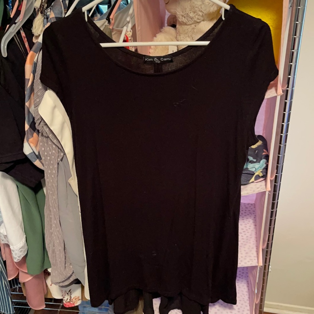Kim and Cami shirt size L